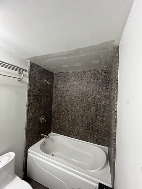 Drywall Repair Vancouver project photo by Casa Fuerte